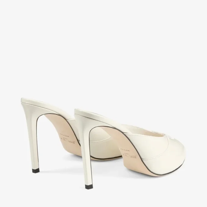 Mule Brigitte 100 in vernice color latte Mule Brigitte 100 in vernice color latte