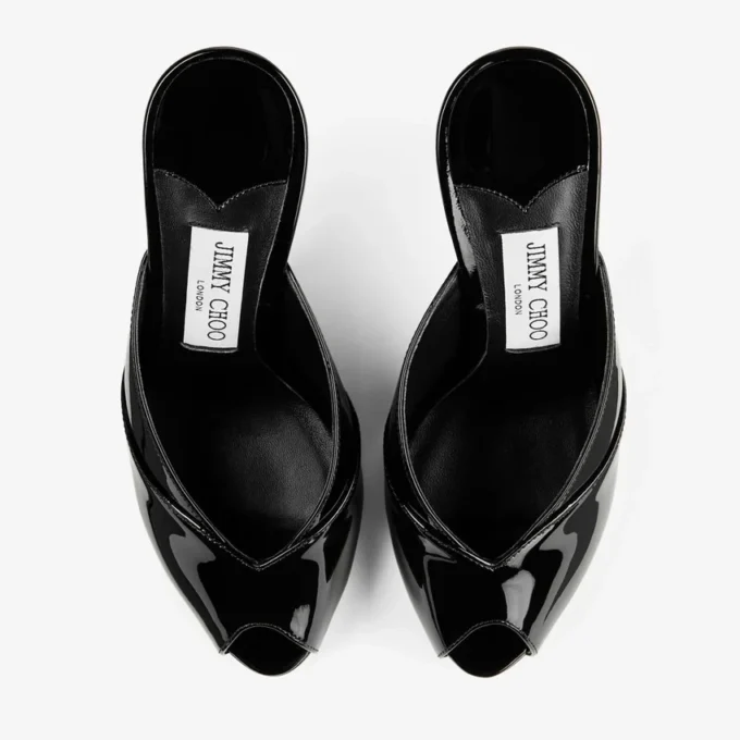 Mule Brigitte 100 in vernice nera
