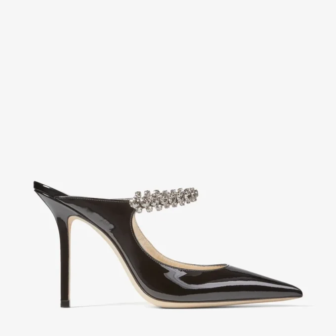 Mules Bing 100 in vernice nera con cinturino in cristallo Mules Bing 100 in vernice nera con cinturino in cristallo