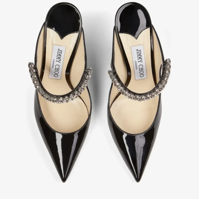 Mules Bing 100 in vernice nera con cinturino in cristallo Mules Bing 100 in vernice nera con cinturino in cristallo