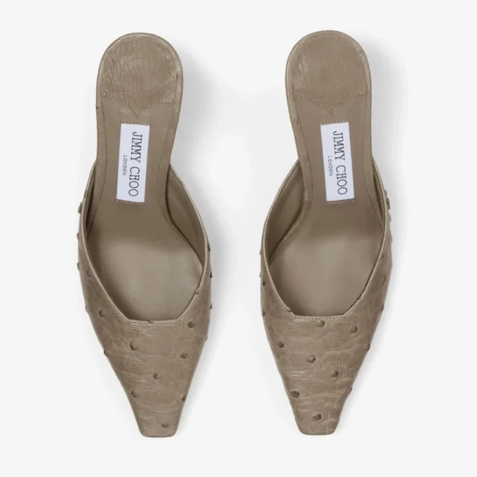 Mules Vivi 65 in pelle di struzzo color taupe Mules Vivi 65 in pelle di struzzo color taupe
