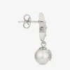 Orecchini Crystal Star Orecchini a forma di stella in metallo con finitura argento, perle in resina bianca e cristalli Orecchini Crystal Star Orecchini a forma di stella in metallo con finitura argento, perle in resina bianca e cristalli
