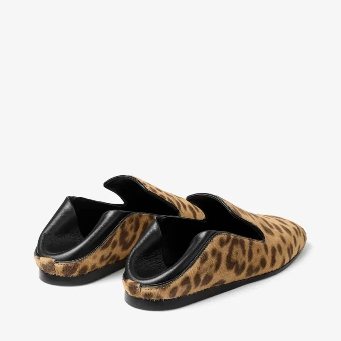 Pantofole Eliot in pelle di pony con stampa leopardata naturale Pantofole Eliot in pelle di pony con stampa leopardata naturale