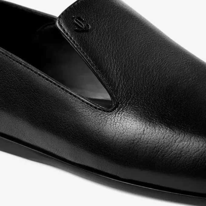 Pantofole Eliot in pelle nera vintage Pantofole Eliot in pelle nera vintage