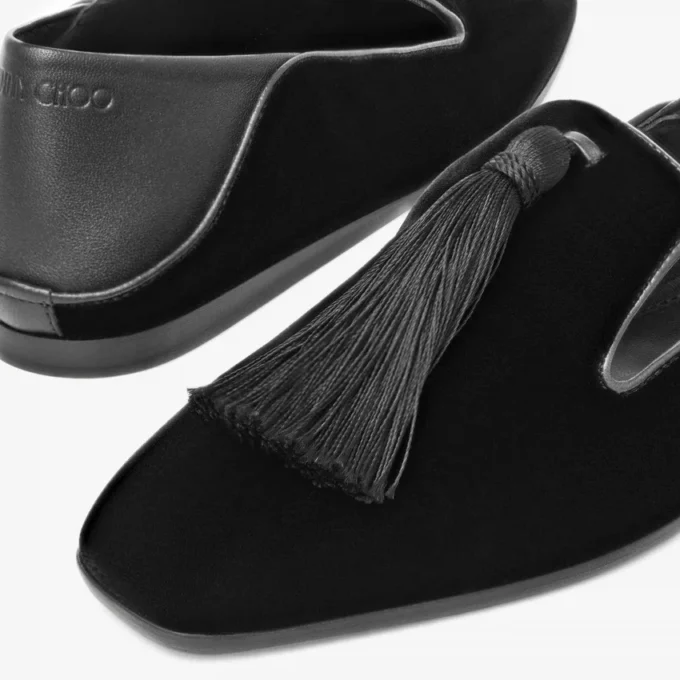 Pantofole Eliot in velluto nero con nappina Pantofole Eliot in velluto nero con nappina