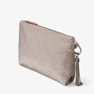 Pochette Callie in camoscio rosa ballet con motivo a rombi e cristalli hotfix
