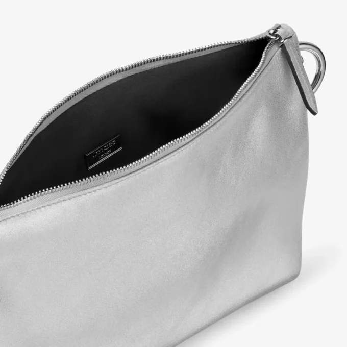 Pochette Callie in pelle metallizzata argento Pochette Callie in pelle metallizzata argento