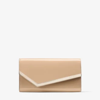 Pochette Emmie in vernice color chai