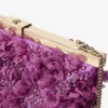 Pochette in raso Ganache Violet Orchid con ricamo a petali Pochette in raso Ganache Violet Orchid con ricamo a petali