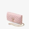 Portafoglio Curve con catena Portafoglio in pizzo jimmy choo trapuntato rosa con catena e barra JC in cristallo
