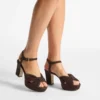 Sandali con plateau Heloise 80 in pelle scamosciata color cioccolato