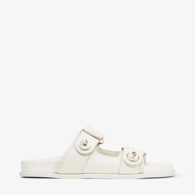 Sandali Fayence in pelle color latte con decorazioni in perle Sandali Fayence in pelle color latte con decorazioni in perle