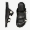 Sandali Fayence Sandali piatti in pelle nera con decorazioni in perle Sandali Fayence Sandali piatti in pelle nera con decorazioni in perle