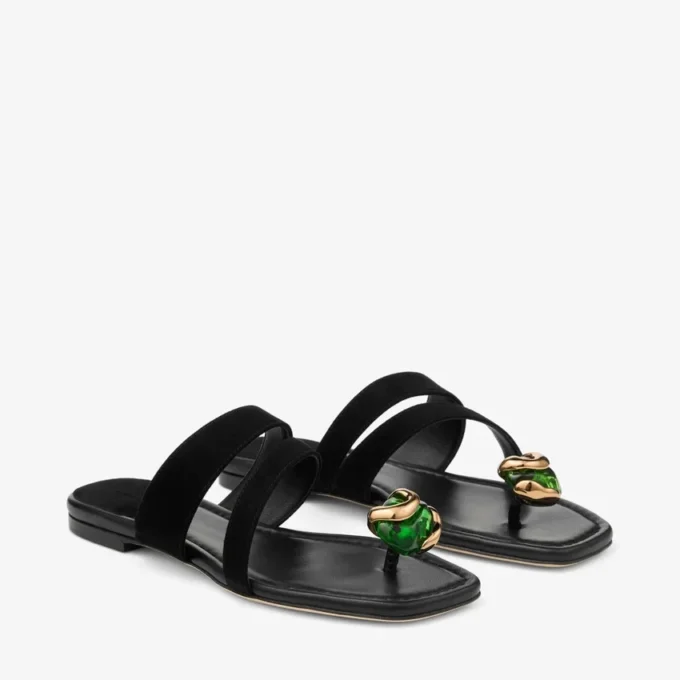 Sandali piatti Emeri in pelle scamosciata nera e verde trifoglio