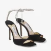 Sandali Saeda 100 in pelle scamosciata nera con decorazione in cristallo Sandali Saeda 100 in pelle scamosciata nera con decorazione in cristallo