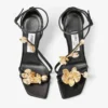 Sandali Zea 95 in raso nero con fiori in metallo