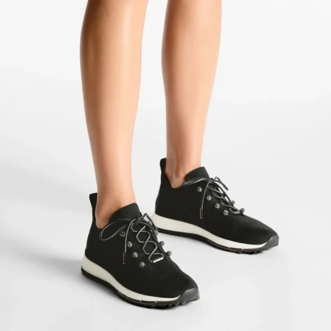 Scarpe da ginnastica Veles in maglia con paillettes nere Scarpe da ginnastica Veles in maglia con paillettes nere