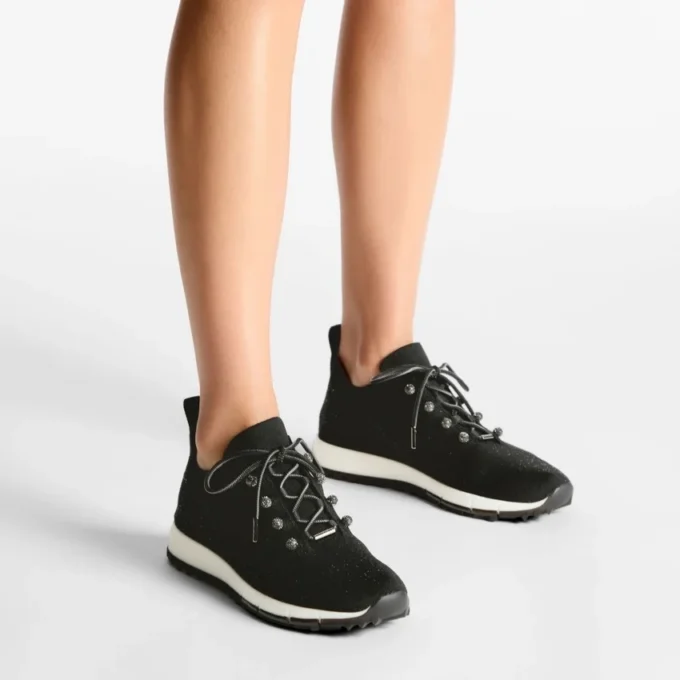 Scarpe da ginnastica Veles in maglia con paillettes nere Scarpe da ginnastica Veles in maglia con paillettes nere