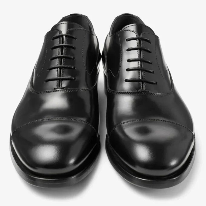 Scarpe stringate Vine in pelle di vitello liscia nera Scarpe stringate Vine in pelle di vitello liscia nera