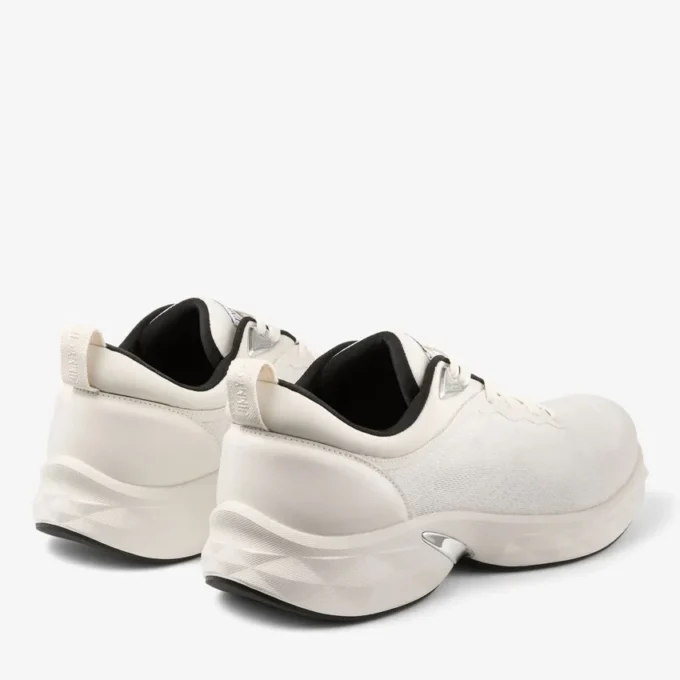 Sneakers Diamond Run M in misto jacquard a maglia color latte e nero Sneakers Diamond Run M in misto jacquard a maglia color latte e nero