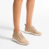 Sneakers Veles in maglia melange di cashmere color chai con bottoni in perla