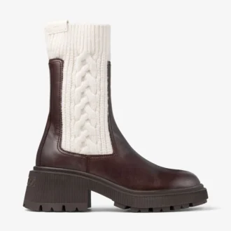 Stivaletti Tamia Flat in pelle di vitello lucida color cioccolato con motivo a trecce