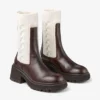 Stivaletti Tamia Flat in pelle di vitello lucida color cioccolato con motivo a trecce